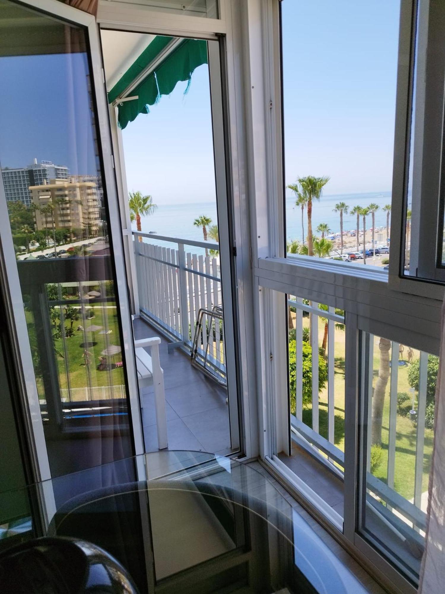Appartamento M1 403 Frontal Al Mar Vistas Terraza Y Wifi Benalmádena Esterno foto
